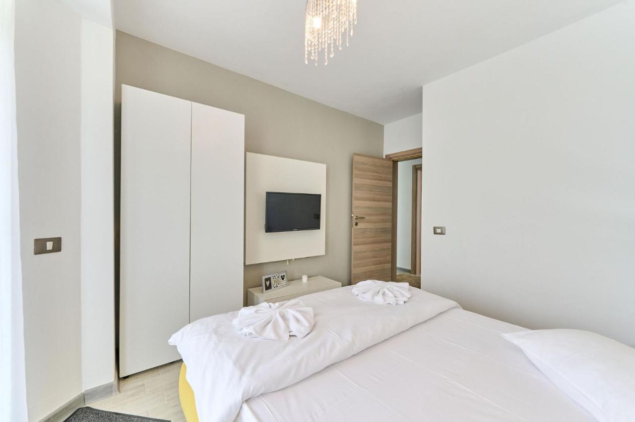 Olive apartment in Alezzi Spa n Pool-parking Mamaia Buitenkant foto